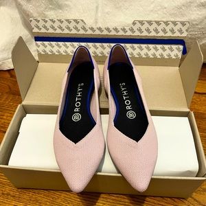 Pink pointed Rothy’s flats